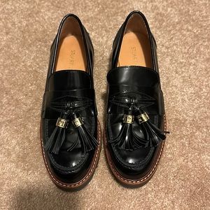 Stuart Weitzman black leather loafers with tassels size 5